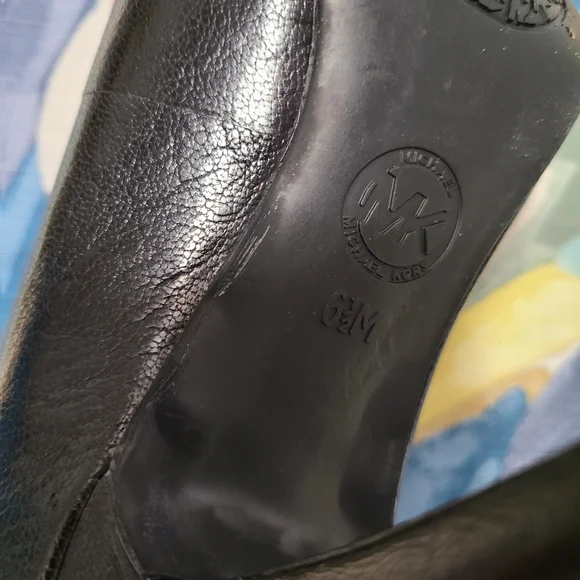 Michael Kors Leather Heels size 6.5 - Picture 5 of 5